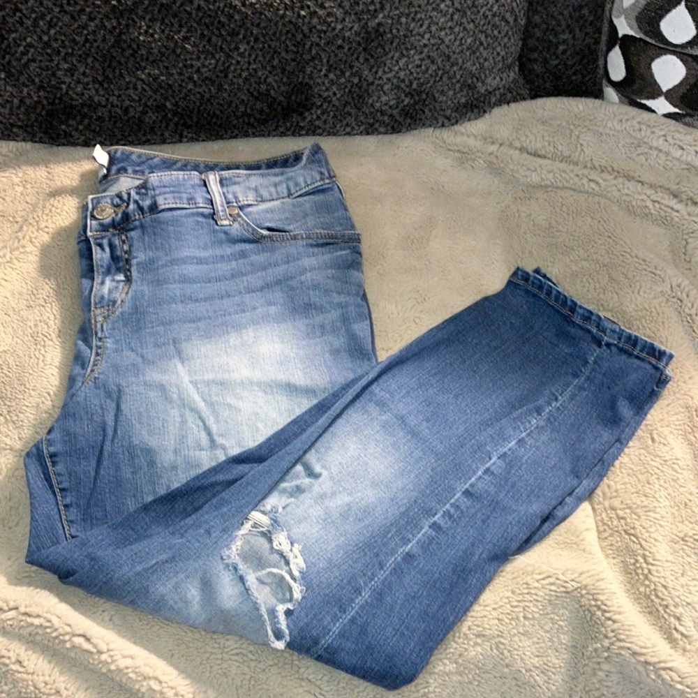 Torrid Ripped Crops, Size 16R